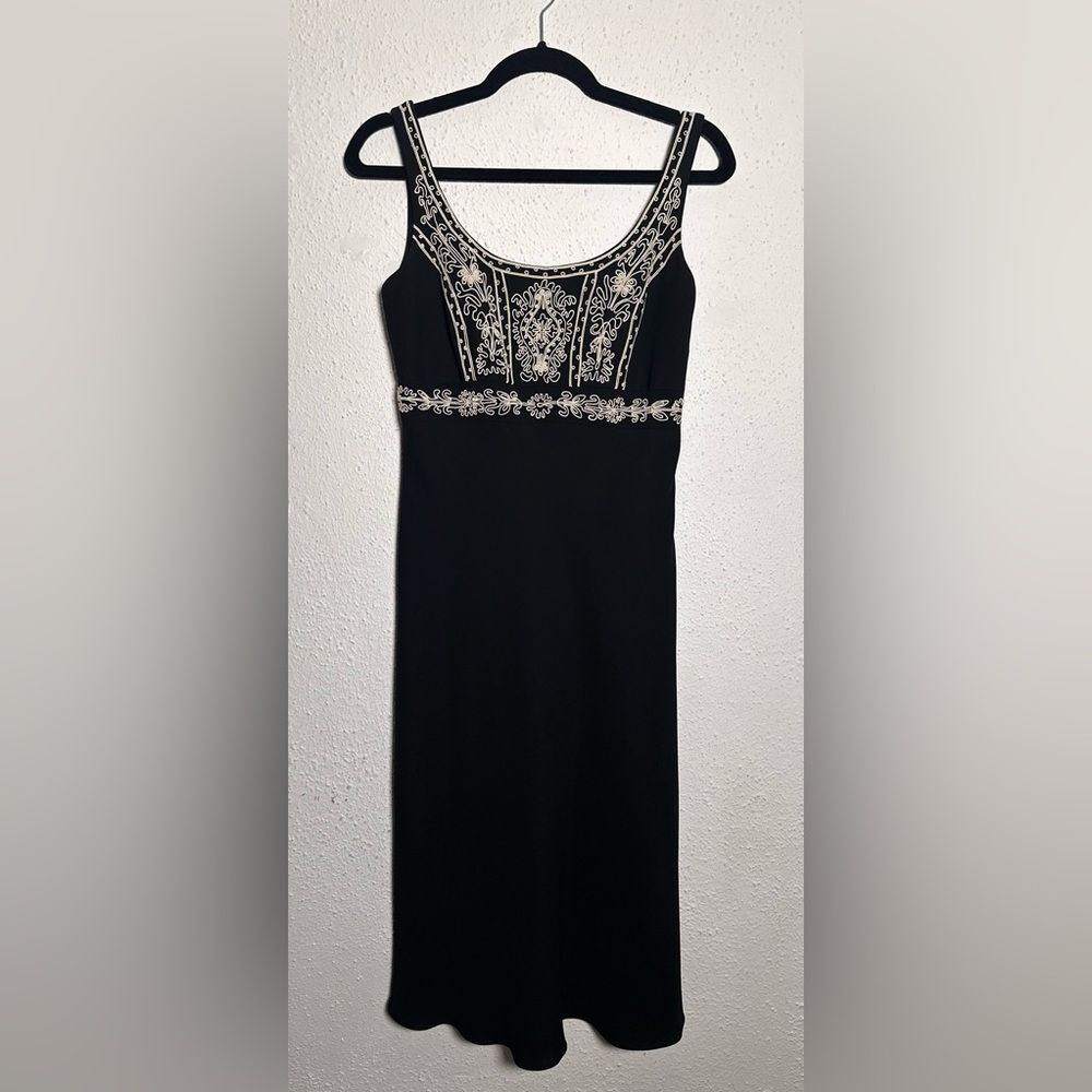 Maggy London Elegant Black Embroidered Dress size 4